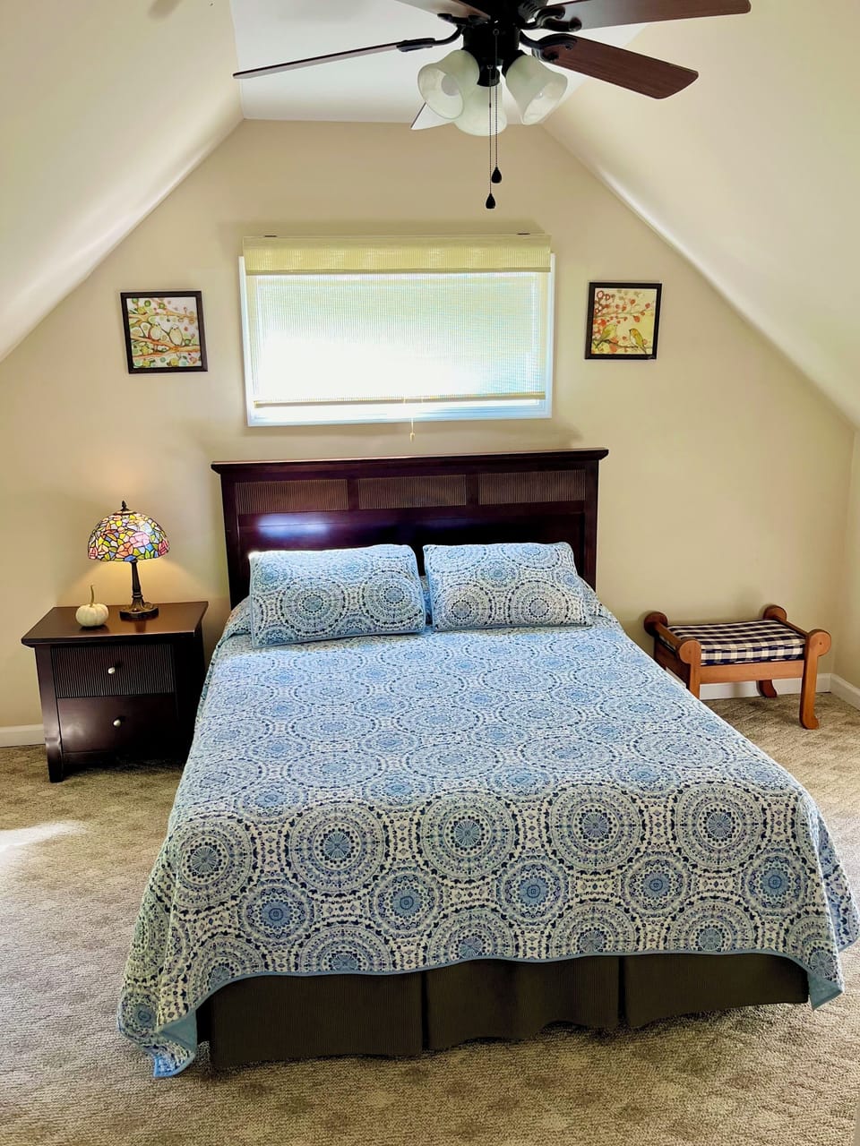 Queen bedroom 2 on the second floor