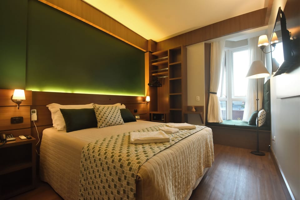 Superior Double Room | Hypo-allergenic bedding available, minibar, in-room safe, desk