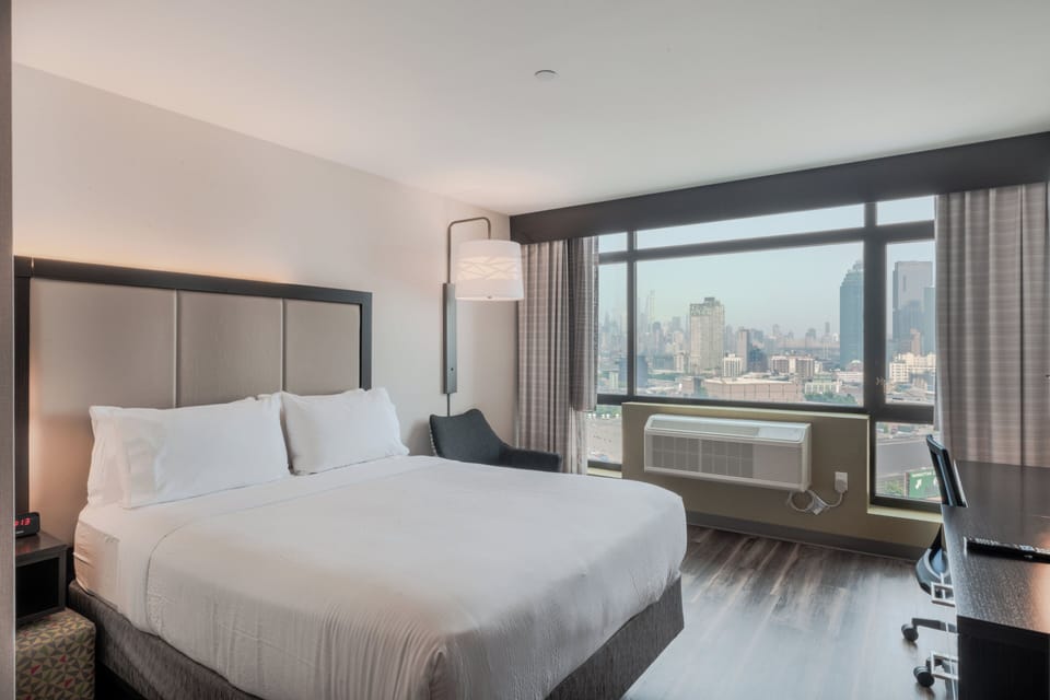 In-room safe, desk, blackout drapes, soundproofing