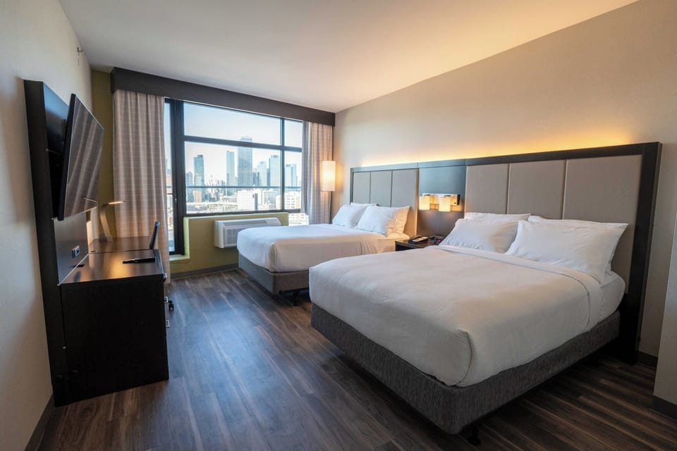 In-room safe, desk, blackout drapes, soundproofing