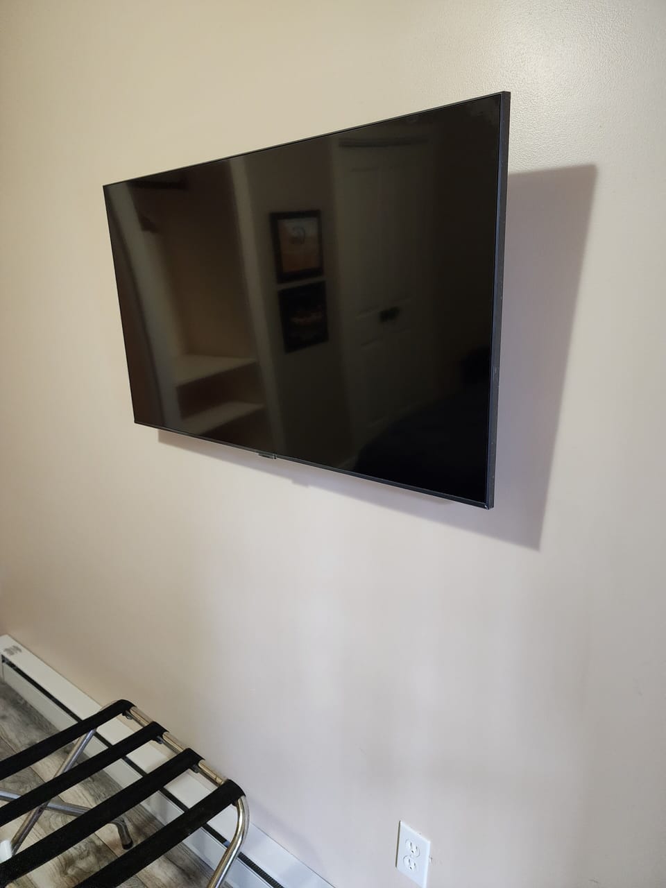 Bedroom #3 with smart TV
