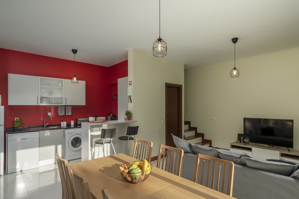 Basic Villa | Private kitchen | Fridge, microwave, oven, stovetop