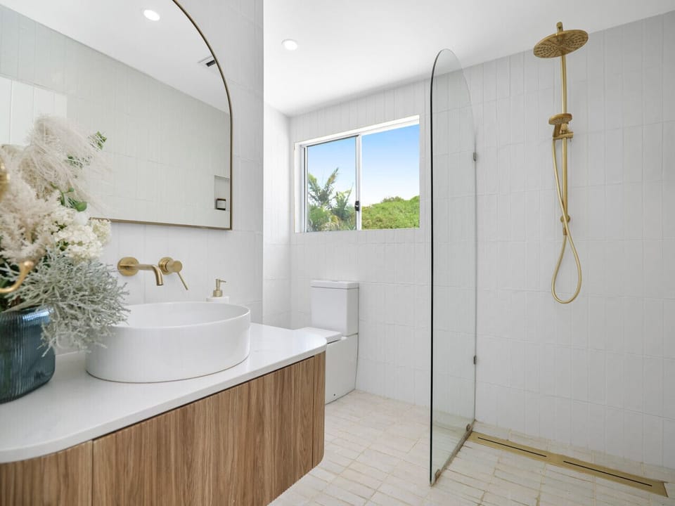 Upstairs Bathroom with shower and toilet