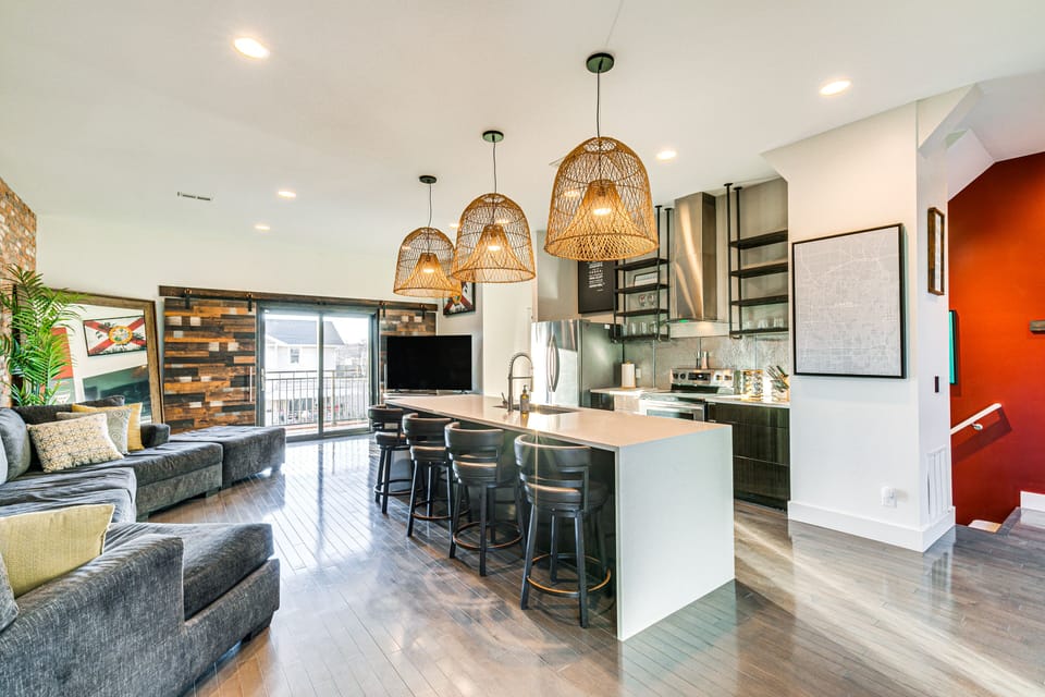 Apartment (3 Bedrooms) | Front of property