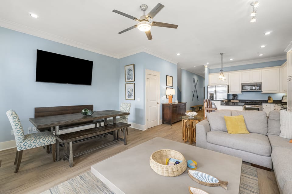 House | In-room dining