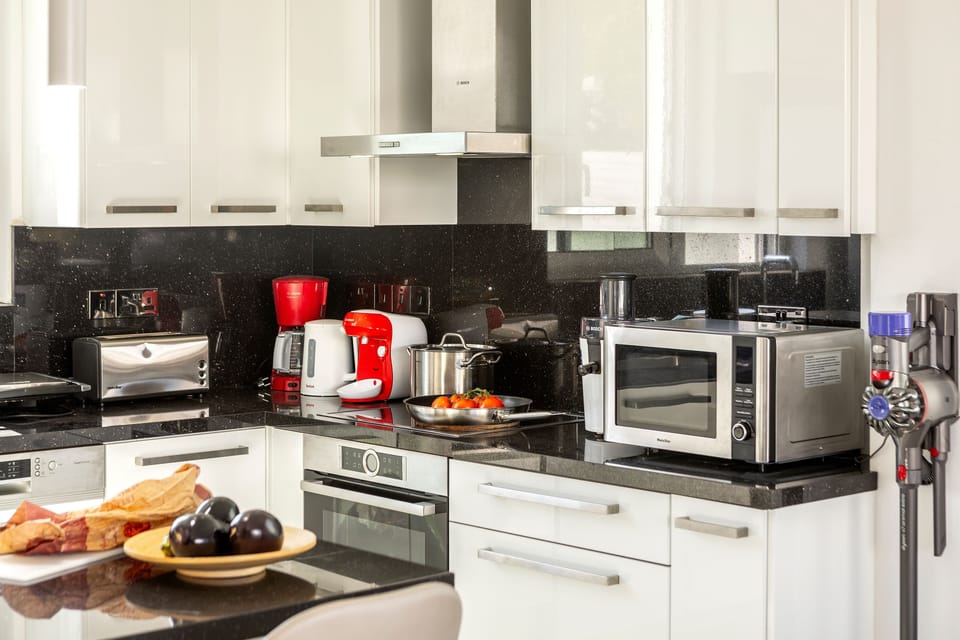 -03-Kitchen Facilities