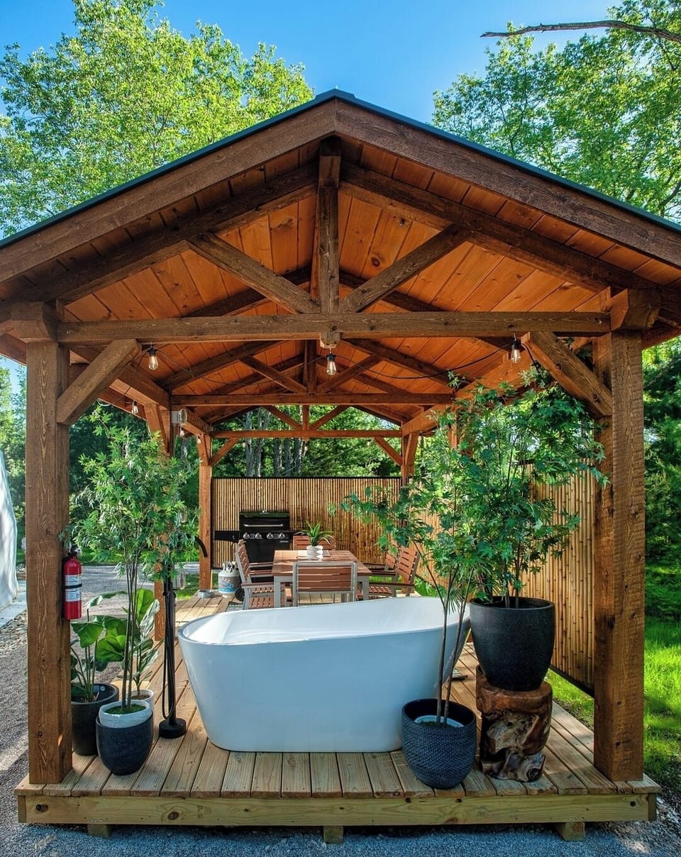 Outdoor dining