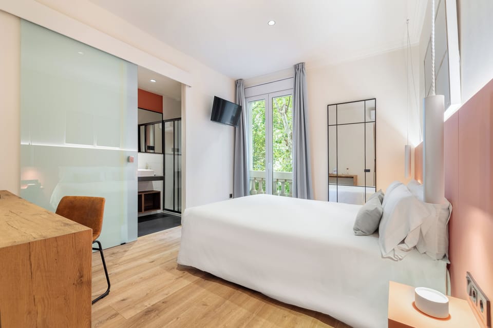 Superior Room | Memory foam beds, minibar, in-room safe, blackout drapes