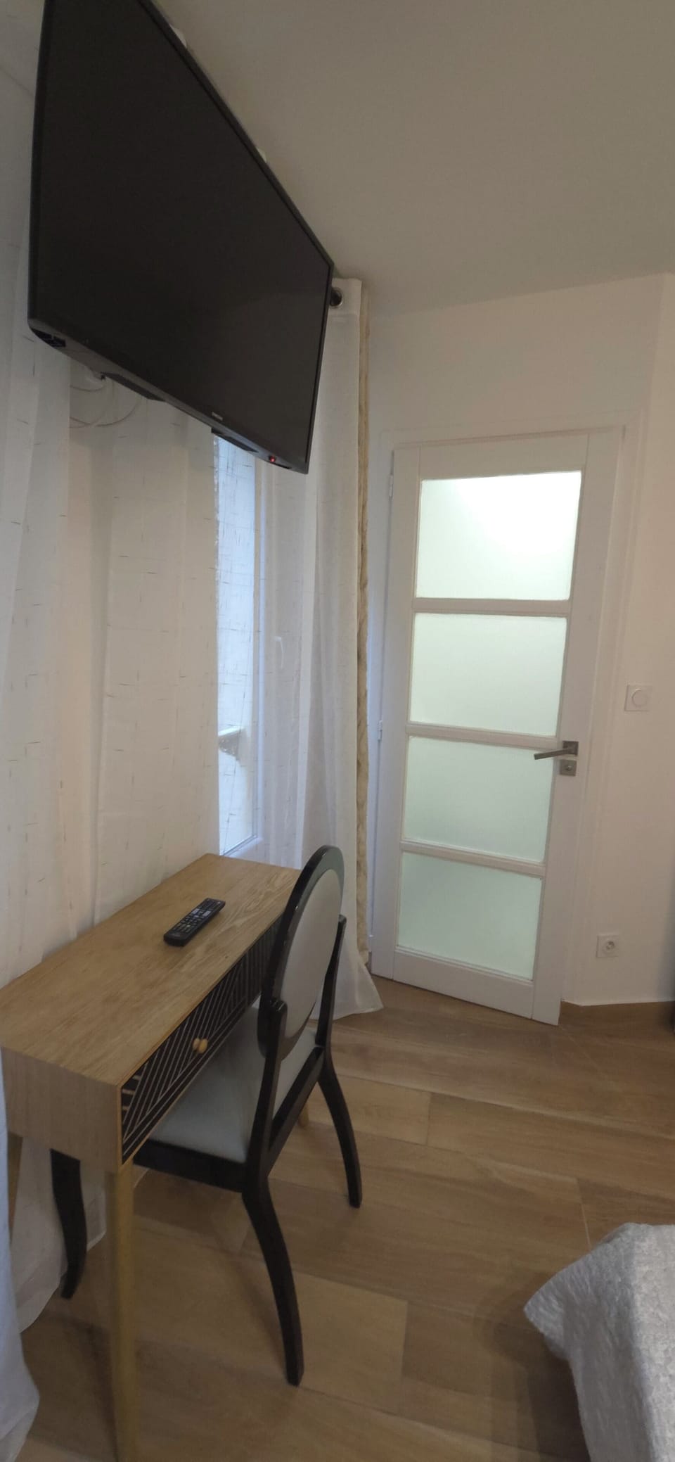 Standard Double Room, 1 Double Bed (no elevator) | Bed sheets
