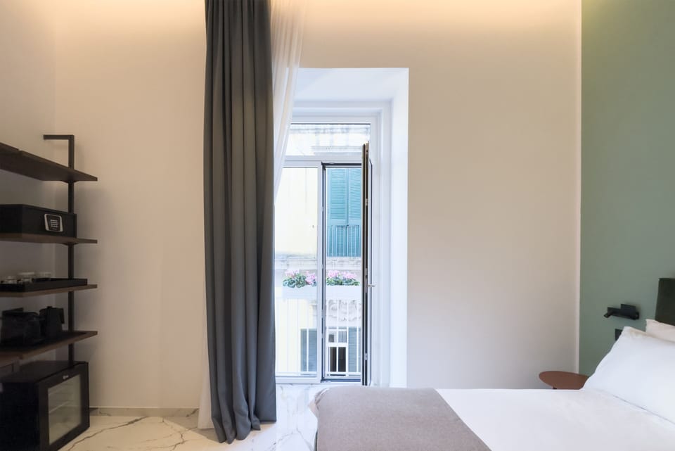 Deluxe Room | Premium bedding, down comforters, free minibar, in-room safe