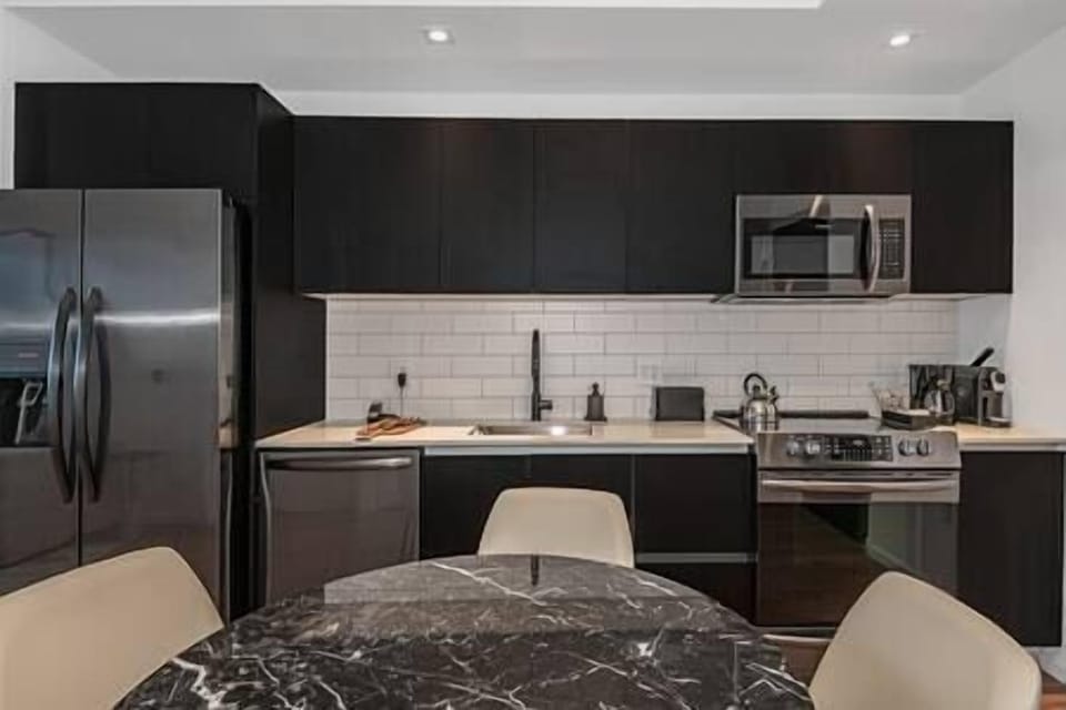 Kitchen - Dining Room (1)