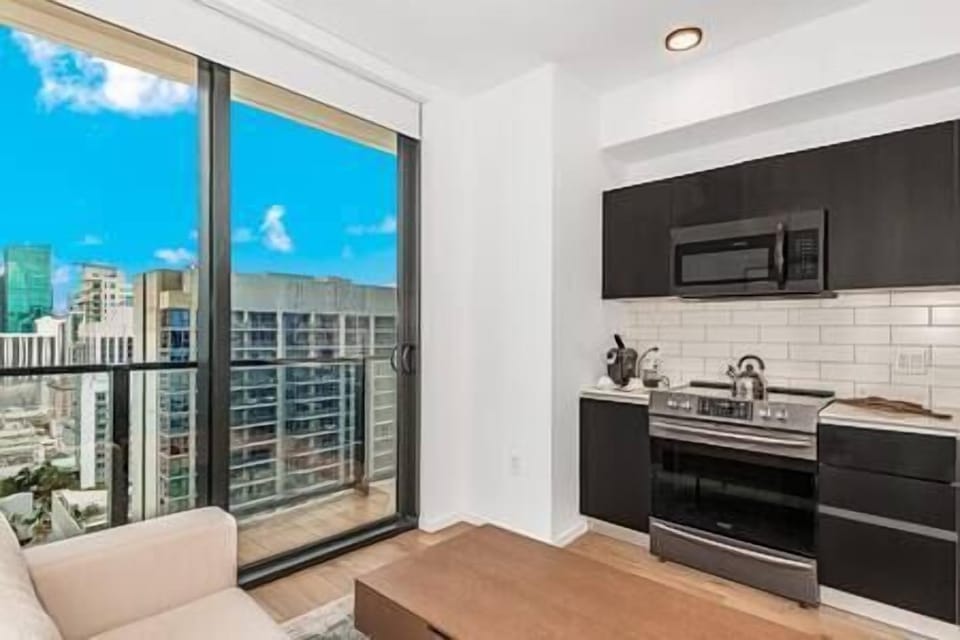 Living Room / Kitchen