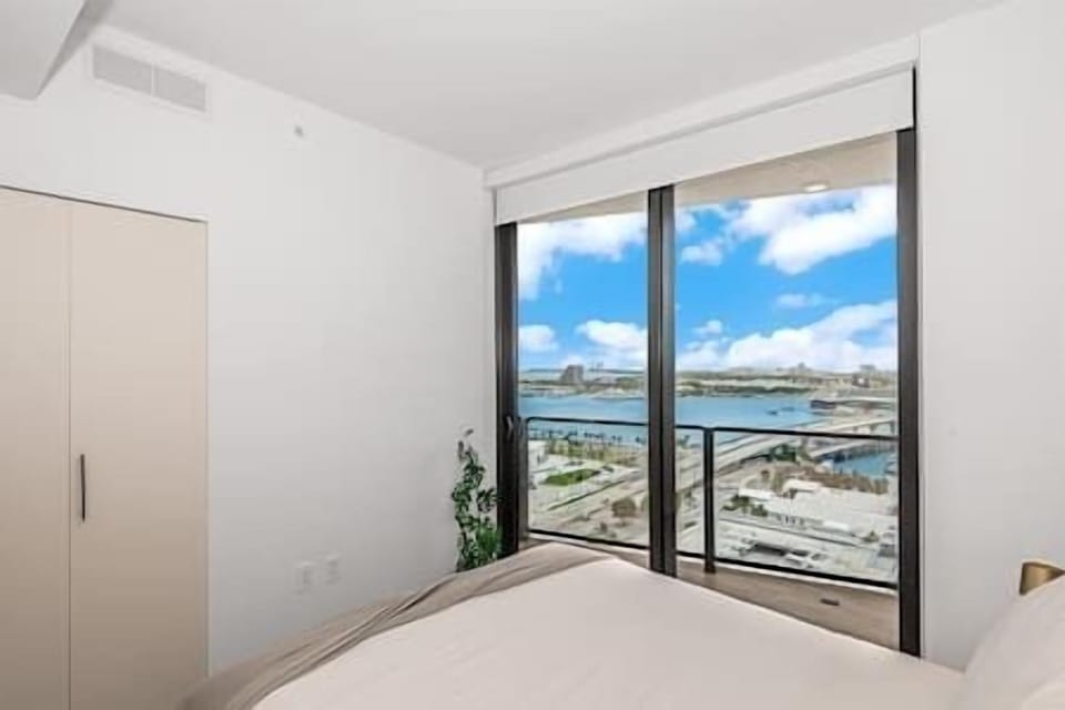 Bedroom (12)