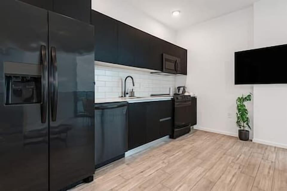 Kitchen (2)