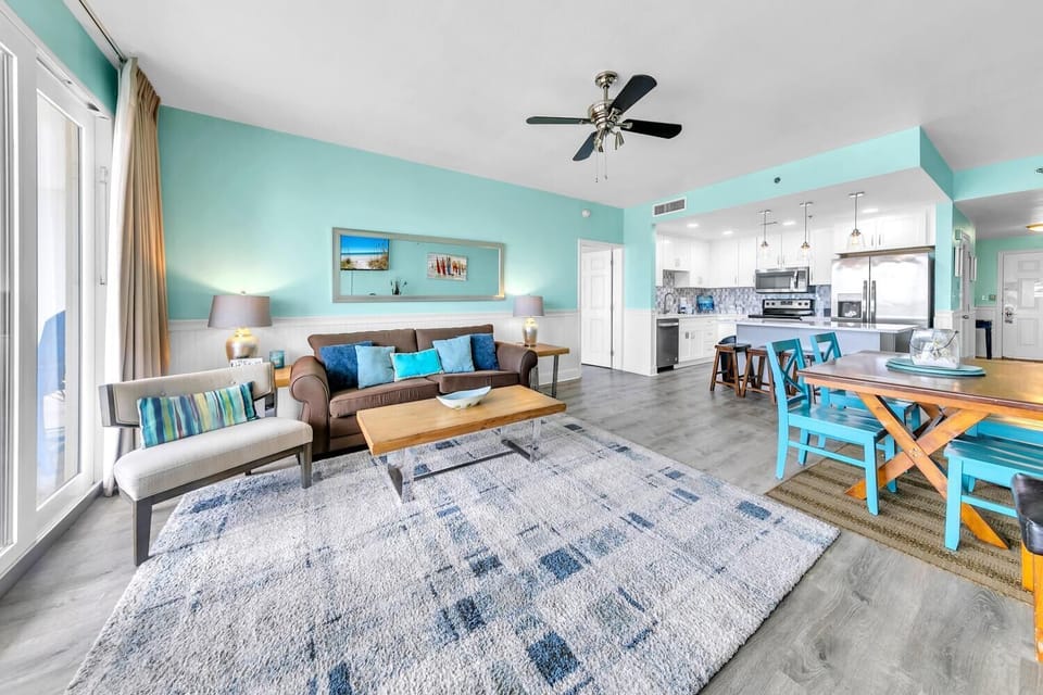 Condo, Multiple Beds (Laketown Wharf 1326) | Living area | TV