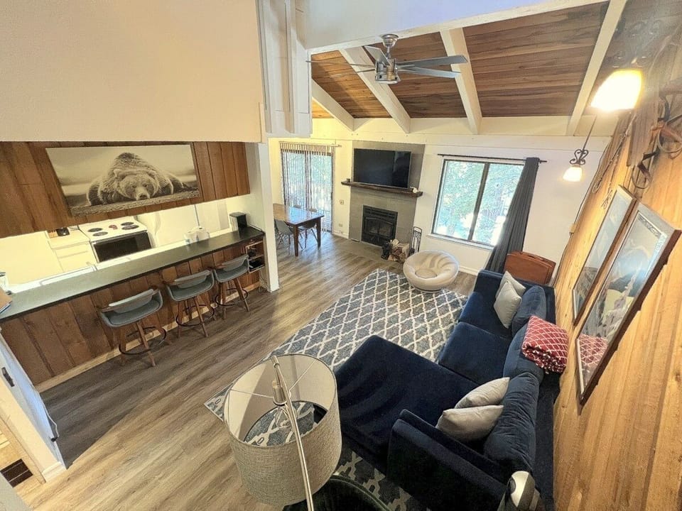 Flooring, Living Room, Room, Indoors, Hardwood