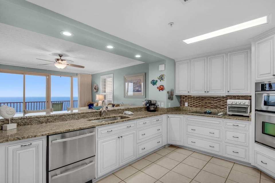 Condo, Multiple Beds (Hidden Dunes 1501) | Private kitchen | Oven, toaster