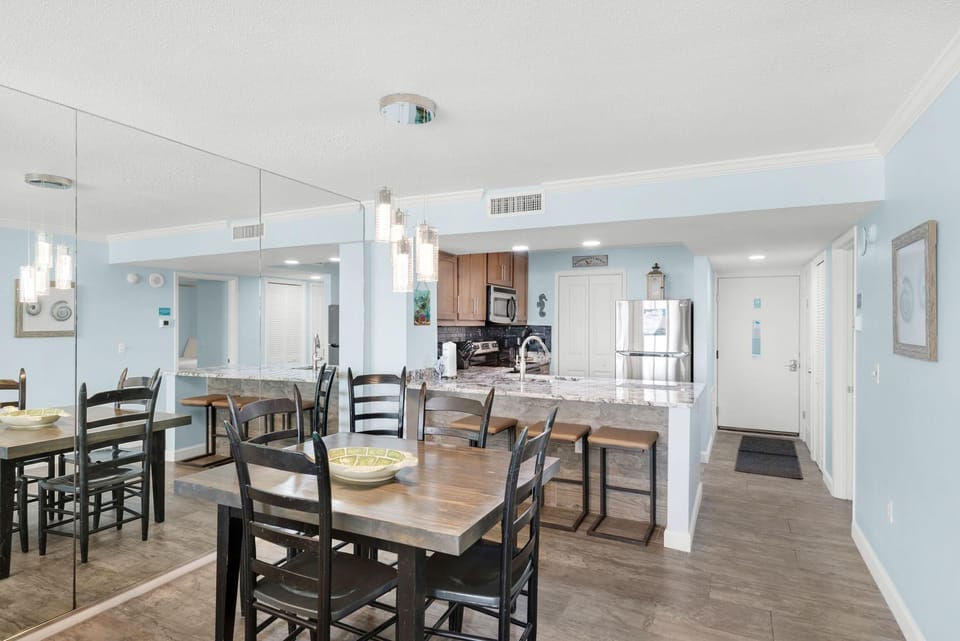 Condo, Multiple Beds (Dunes of Panama 2002E) | Dining