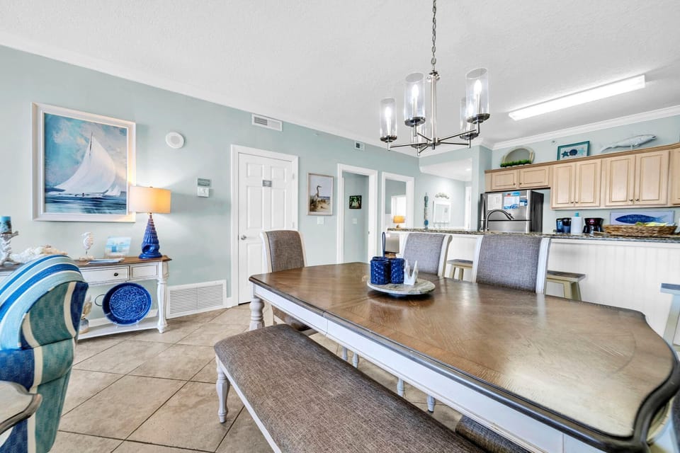 Condo, Multiple Beds (Ocean Villa 802) | Dining