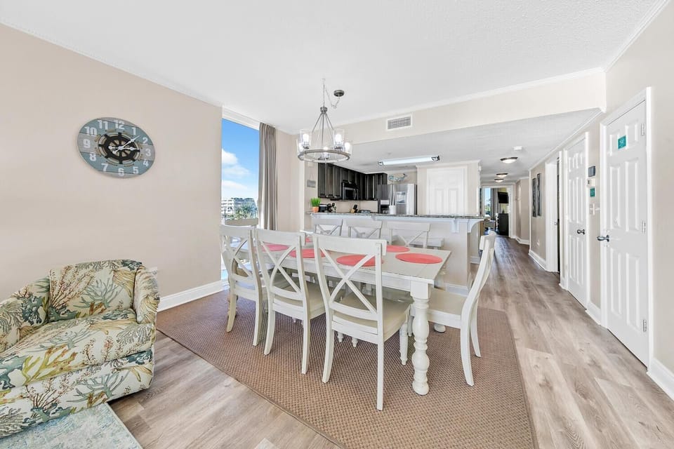 Condo, Multiple Beds (Majestic Beach Towers 1-301) | Dining