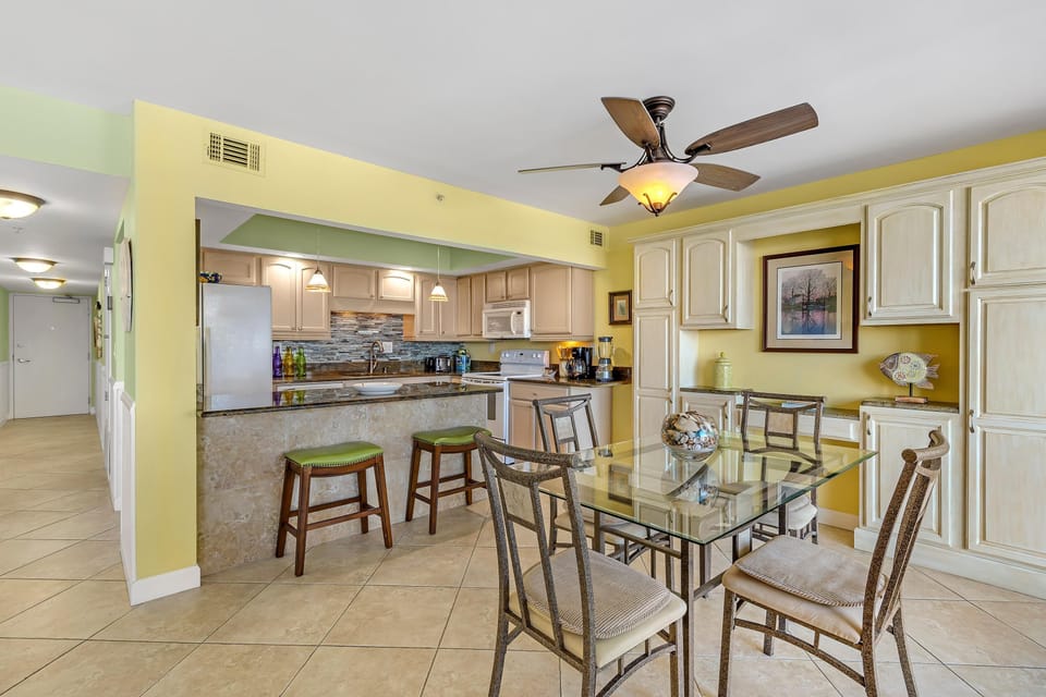 Condo, Multiple Beds (SeaSpray Riverside 214) | Private kitchen | Oven, toaster, paper towels