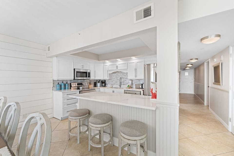Condo, Multiple Beds (SeaSpray West 304- Gulf Front) | Private kitchen | Oven, toaster, paper towels
