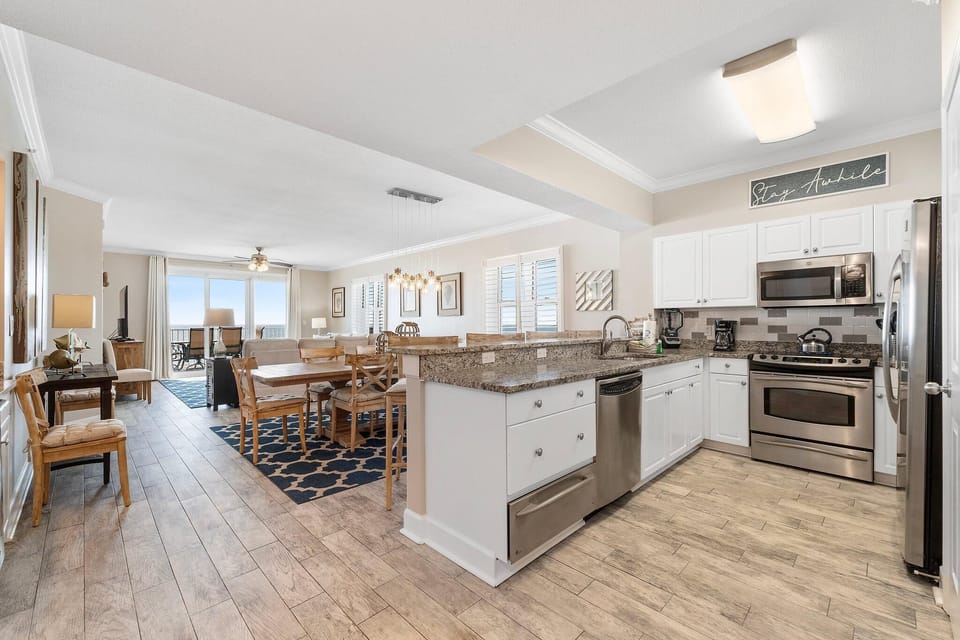Condo, Multiple Beds (Windemere 708) | Private kitchen | Oven, toaster, paper towels