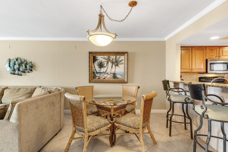 Condo, Multiple Beds (SeaSpray East 323- Gulf Front) | Interior