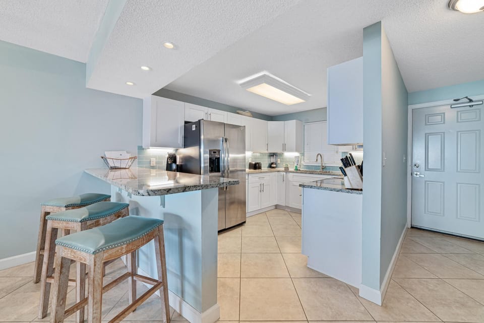 Condo, Multiple Beds (Sandy Key 631) | Private kitchen | Oven, toaster, paper towels