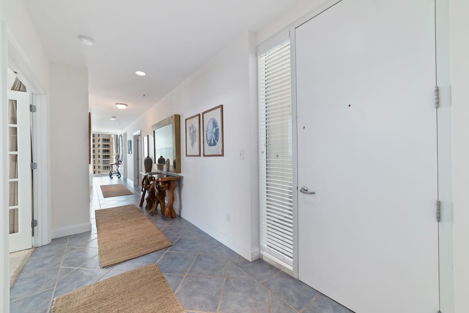 Condo, Multiple Beds (La Playa 1103) | Interior