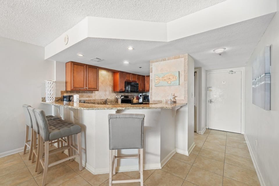 Condo, Multiple Beds (Summerchase 1107) | Private kitchen | Oven, toaster, paper towels