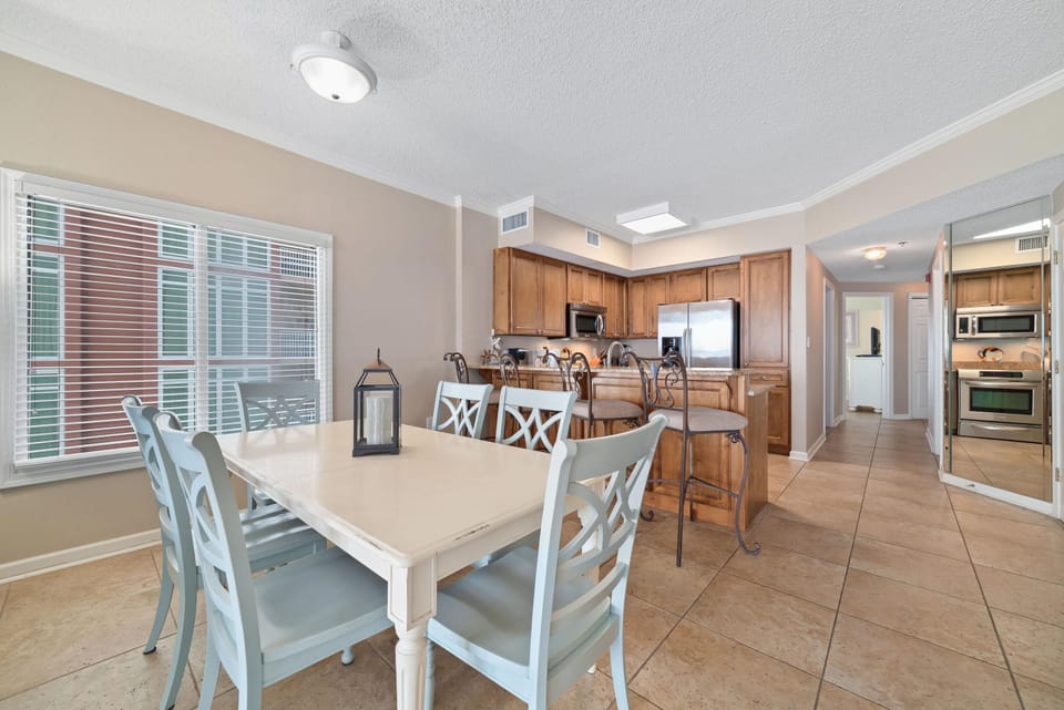 Condo, Multiple Beds (Tidewater 609) | Dining