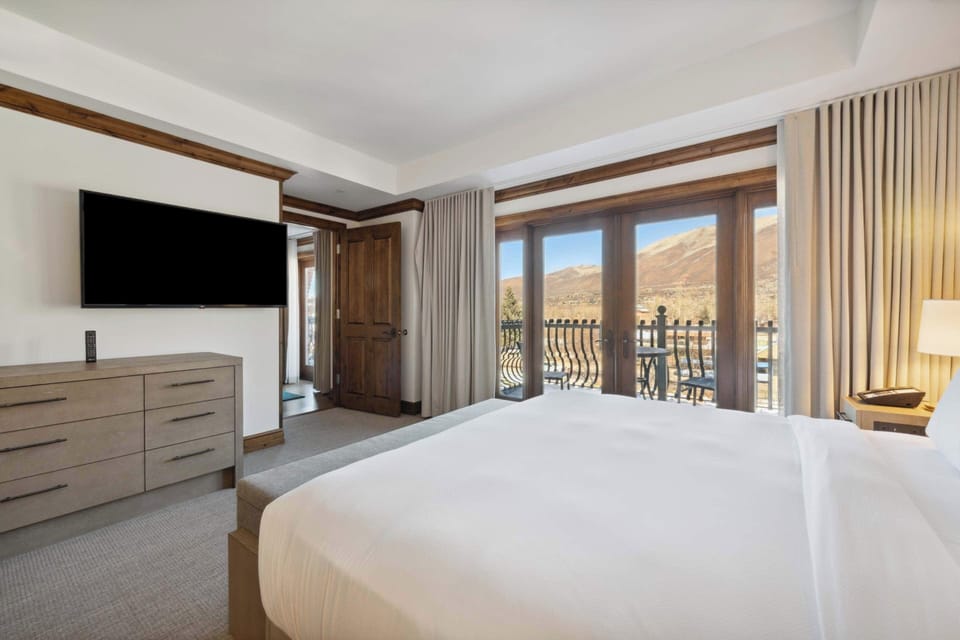 AspenMtnResidences-29B3-4083