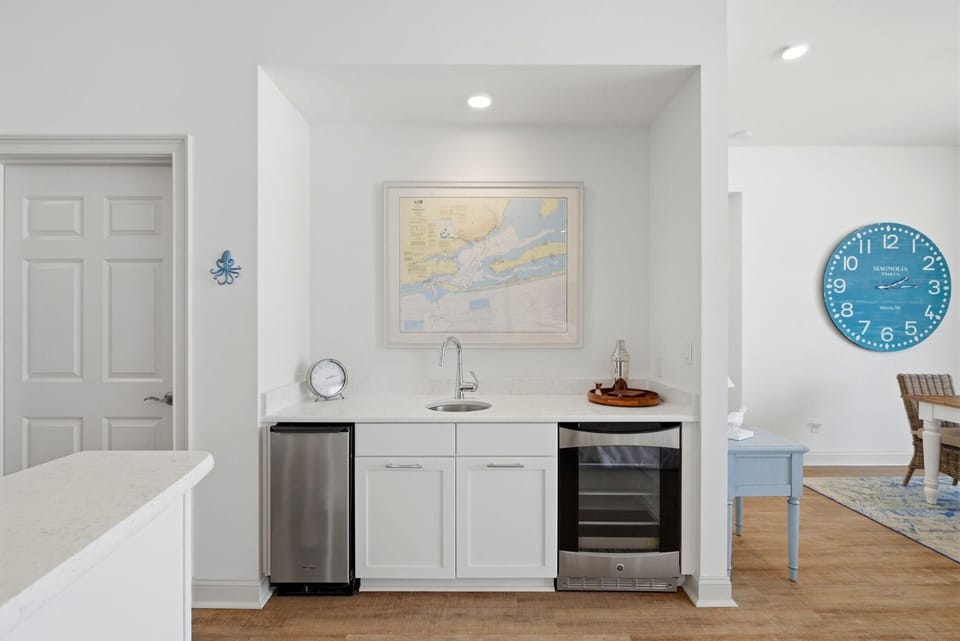 Condo, Multiple Beds (Vista Del Mar 303) | Interior