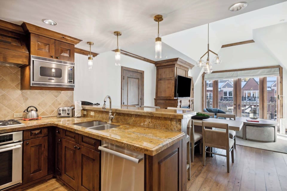 AspenMtnResidences-26B3-3968
