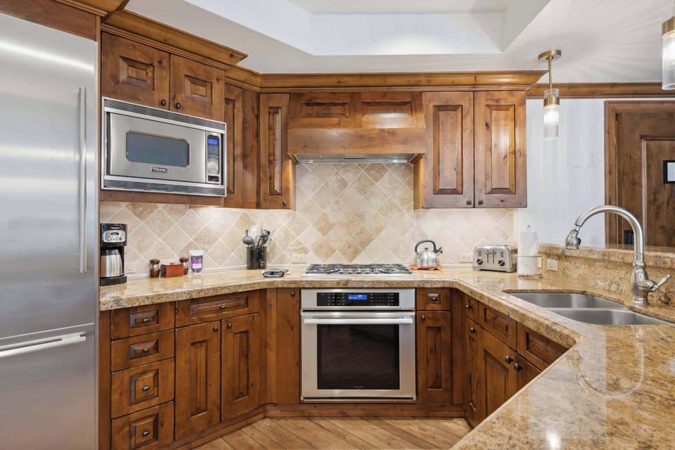 AspenMtnResidences-34B3-4484