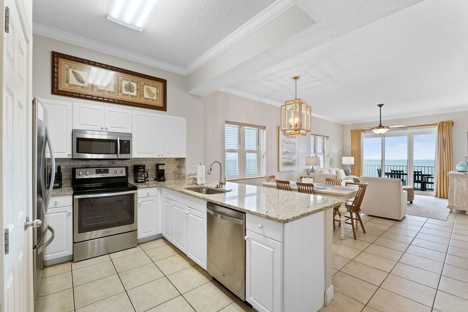 Condo, Multiple Beds (Windemere 1501) | Private kitchen | Oven, toaster, paper towels