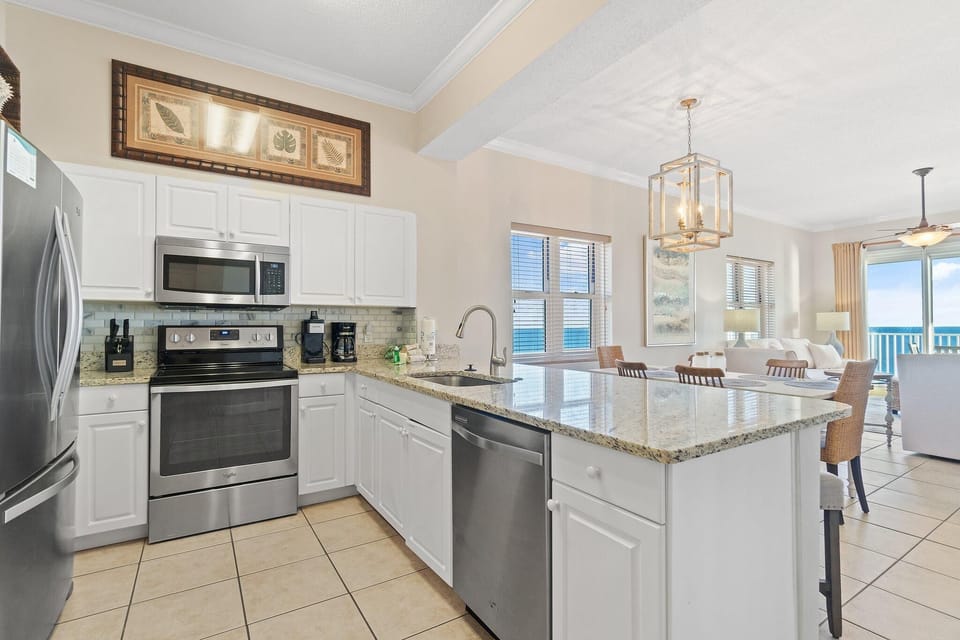 Condo, Multiple Beds (Windemere 1501) | Private kitchen | Oven, toaster, paper towels