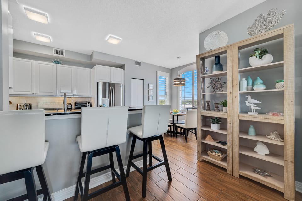 Condo, Multiple Beds (Beach Colony East 5A) | Private kitchen | Oven, toaster, paper towels