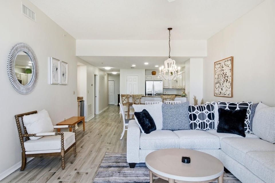 Condo, Multiple Beds (Spanish Key 404) | Living area | TV