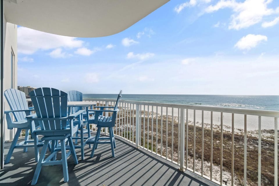 Condo, Multiple Beds (Spanish Key 404) | Outdoor dining