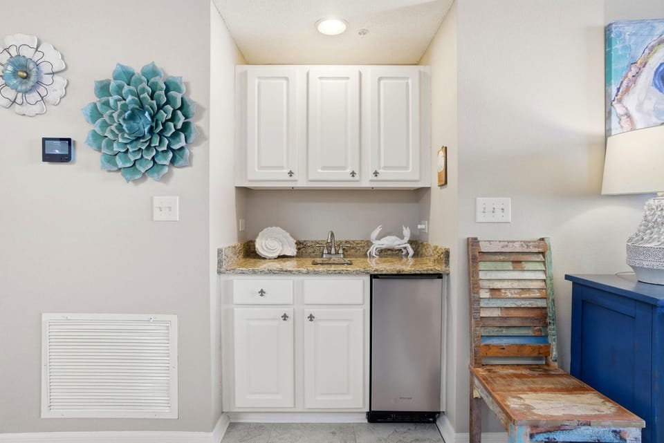 Condo, Multiple Beds (Spanish Key 404) | Interior