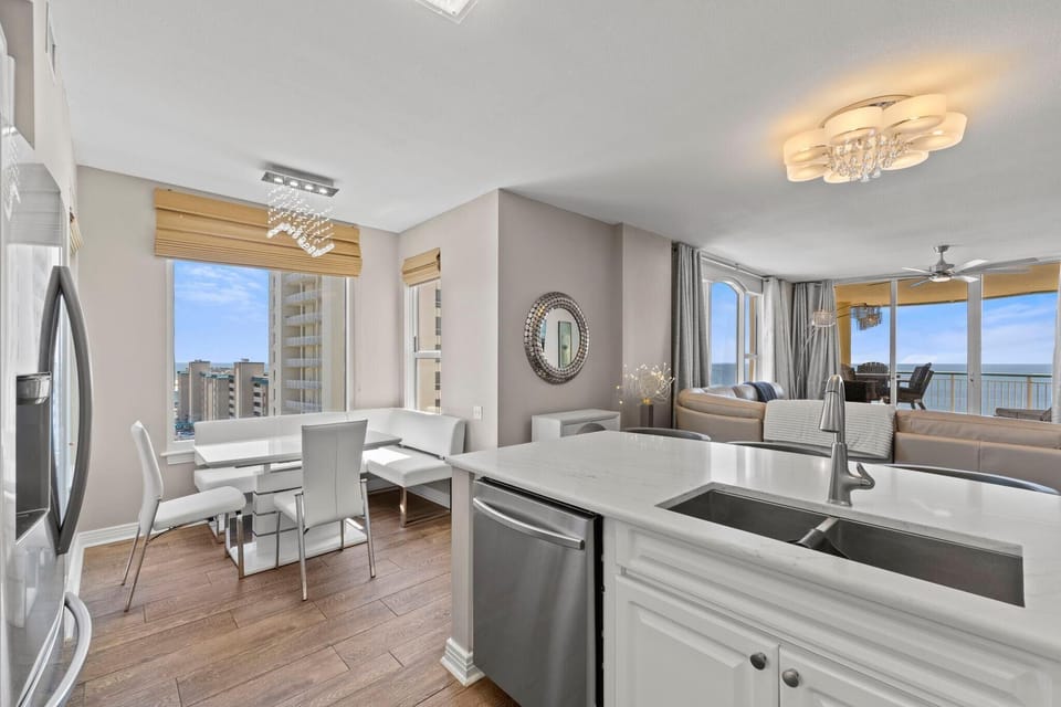 Condo, Multiple Beds (Beach Colony East 8A) | Interior
