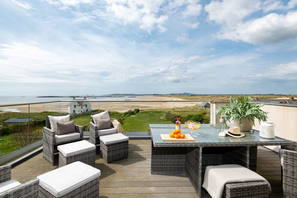 Seascape - Terrace chairs - Rhosneigr
