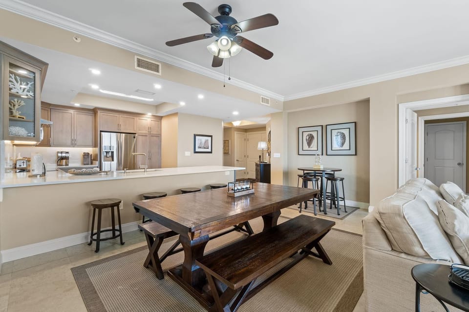 Condo, Multiple Beds (Indigo East 502) | Dining