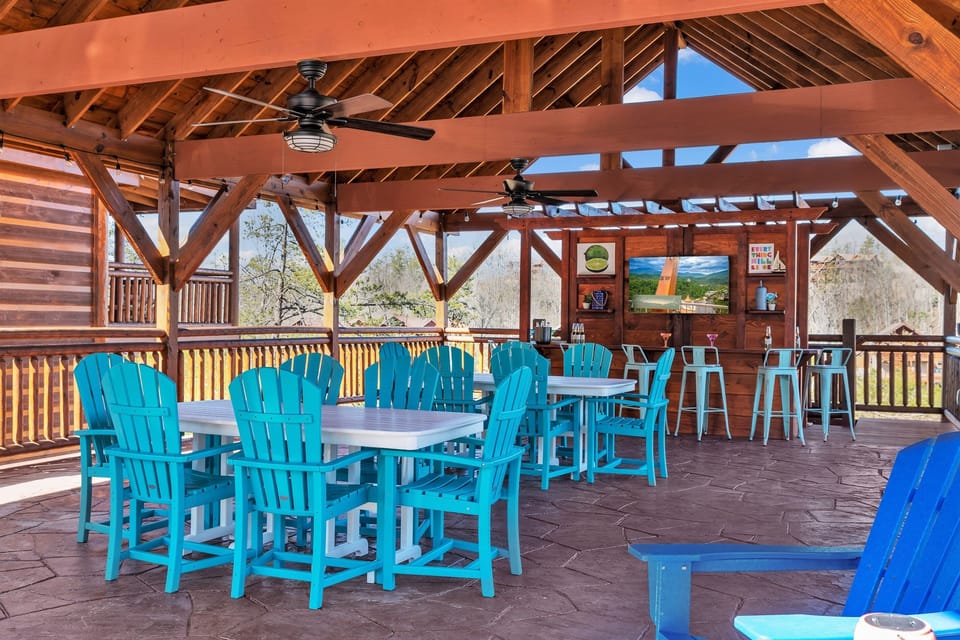 Spacious Porch with Lots of Seating 