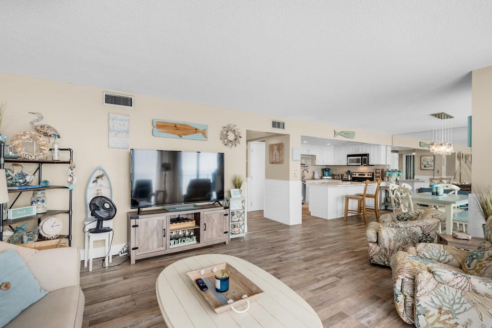 Condo, Multiple Beds (Edgewater Tower 2-611) | Living area | TV