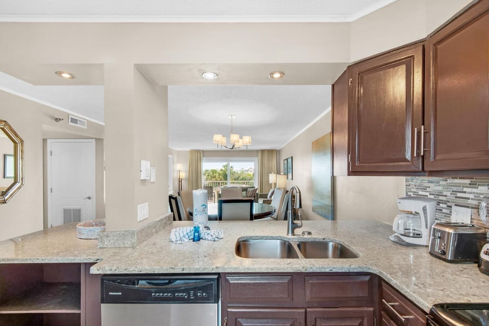 Condo, 1 King Bed with Sofa bed (Ocean 214 at The Islander) | Interior