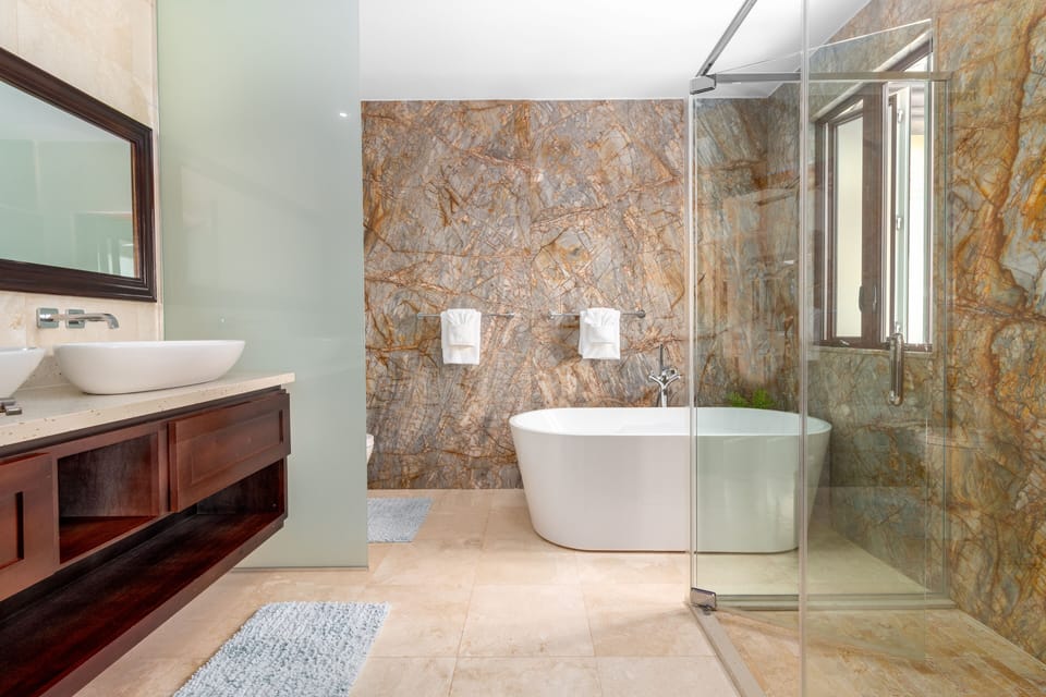 Breathaking Luxury Cliffside Villa Villa in St. Ann Parish