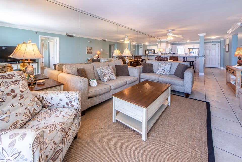 Condo, Multiple Beds (Destin on the Gulf 206) | Living area | TV
